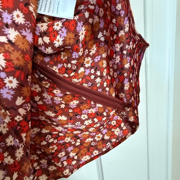 Madewell Rust Floral V-Neck Puff-Sleeve Top - Picture 7 of 8